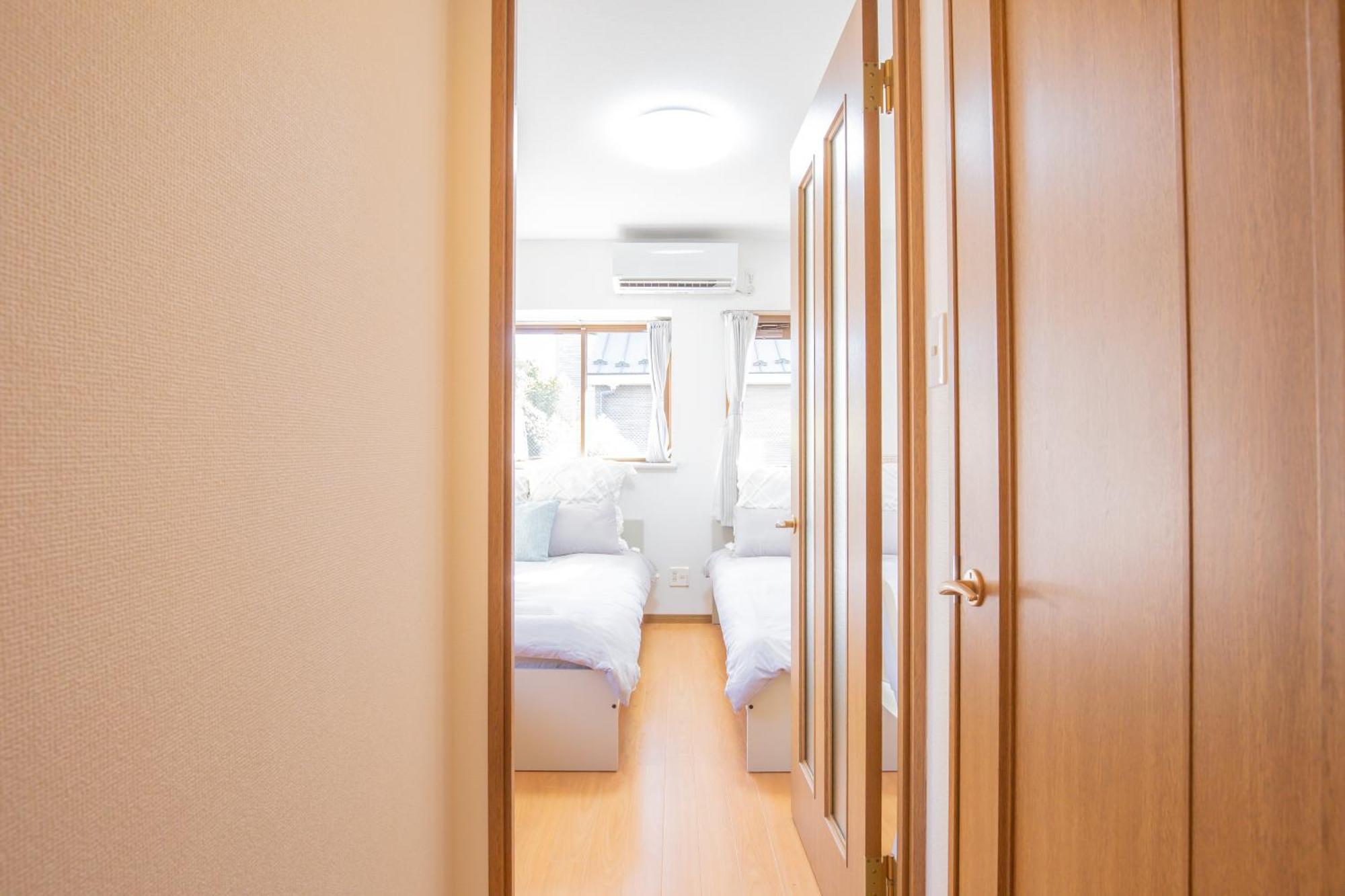Walk To Ushigome-Yanagicho Sta. Eowh Apartment Tokyo Bagian luar foto